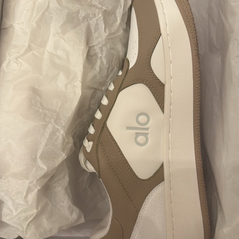 Alo sneakers